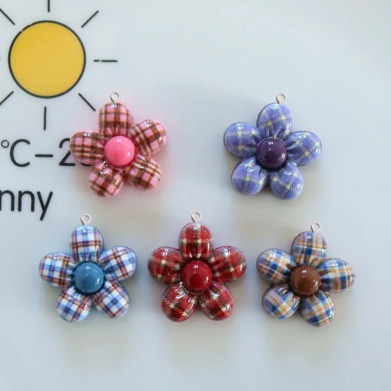Art Craft Party - 10Pcs Sweet Flower Planar Resin Pendant